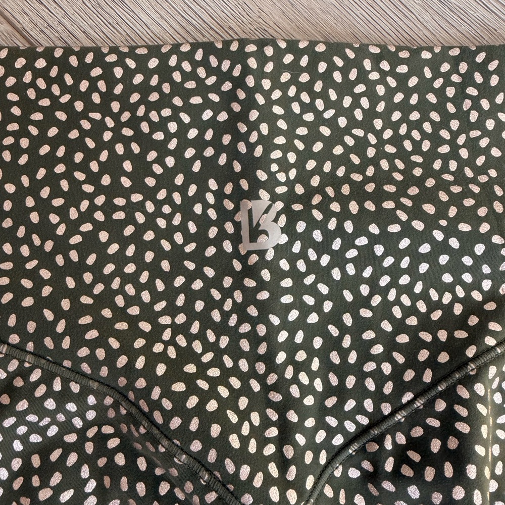 Buffbunny collection Olive and gold bossy print Rosa leggings - Picture 6 of 7
